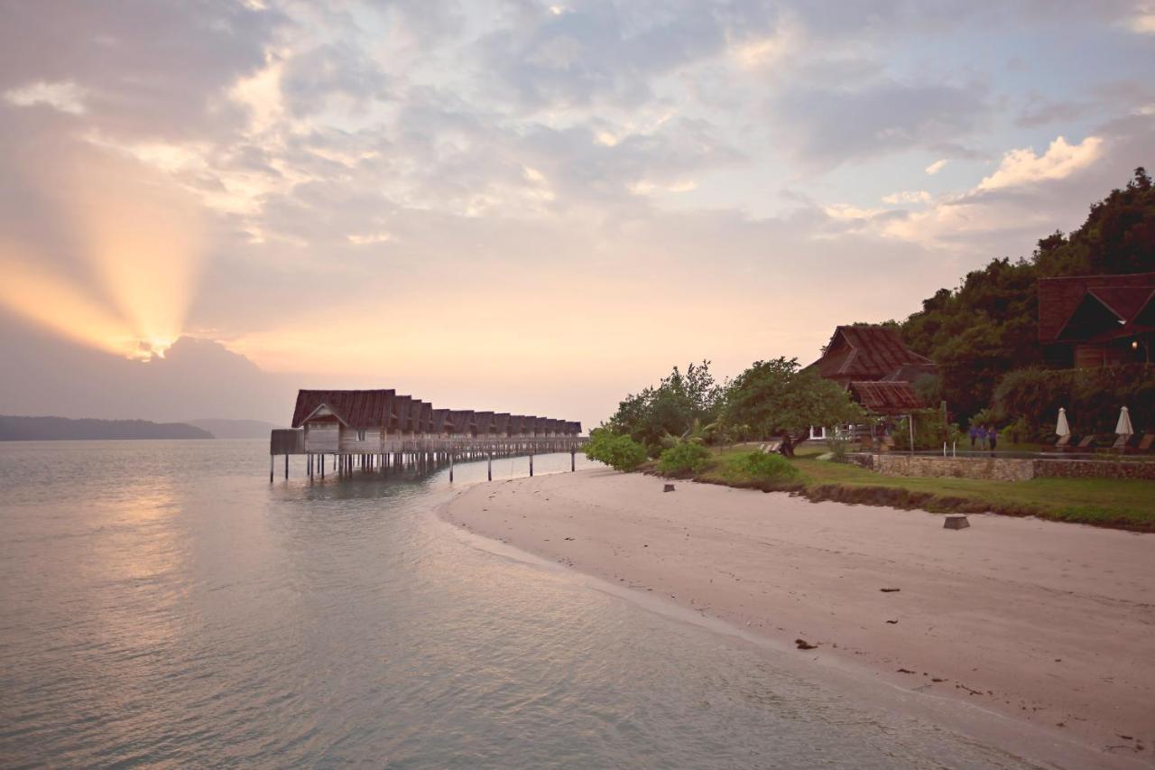 Telunas Private Island Sugi ภายนอก รูปภาพ